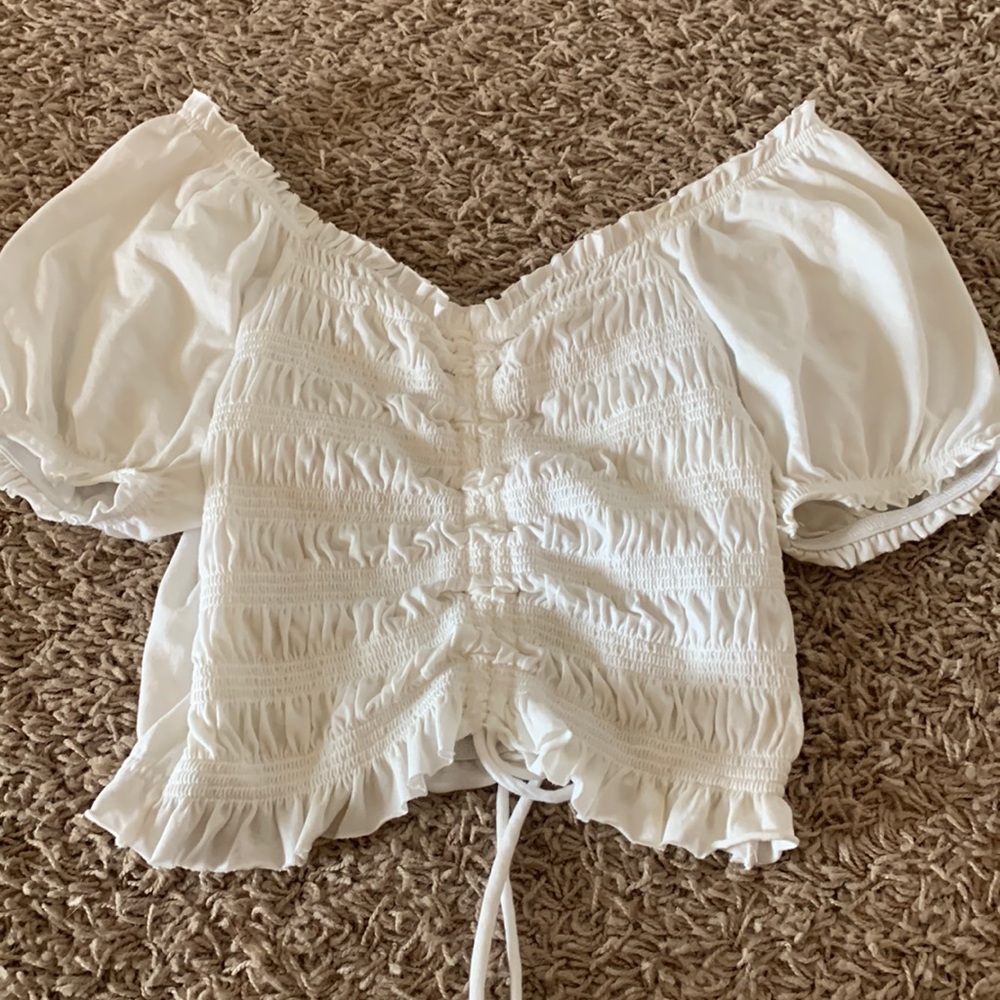 White puffy sleeve shirt